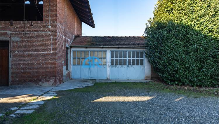 VISTA GARAGE