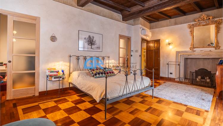 P. 1 - CAMERA DA LETTO 1