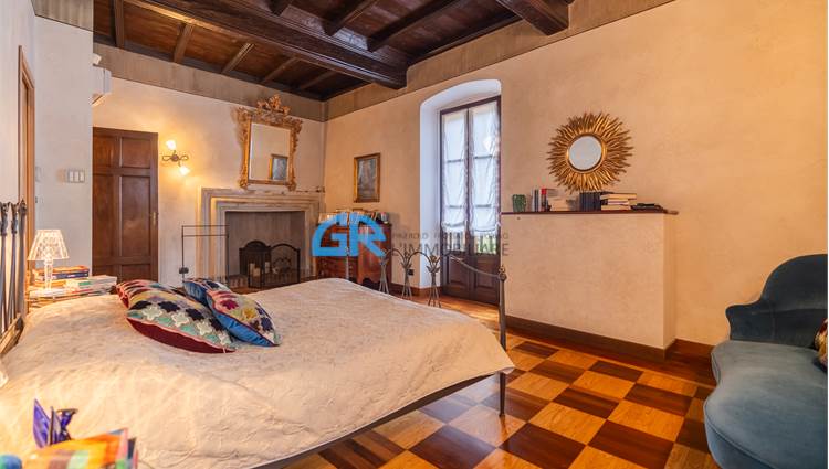 P. 1 - CAMERA DA LETTO 1