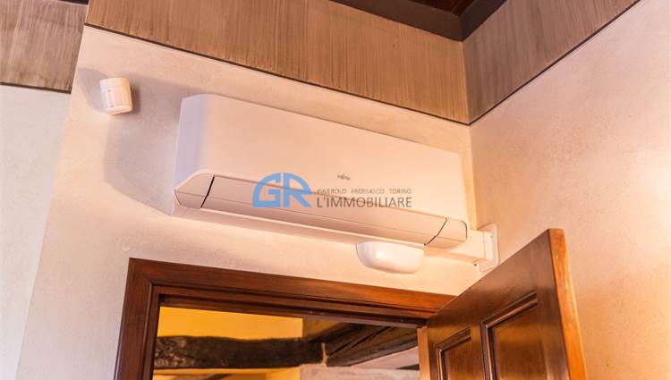 SPLIT CONDIZIONATORE