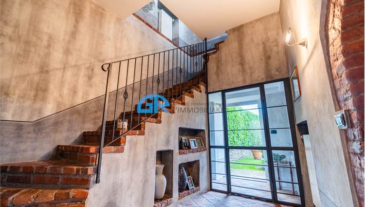 P. T. - DISIMPEGNO E VANO SCALA