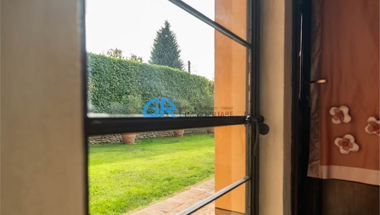 DETTAGLIO SERRAMENTO