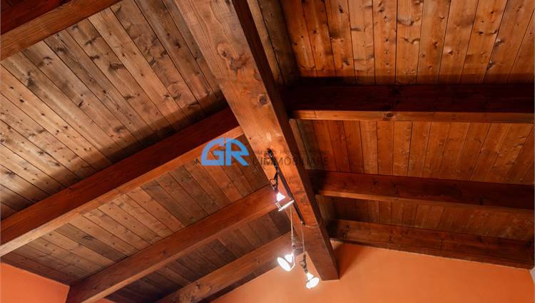 DETTAGLIO TRAVI A VISTA